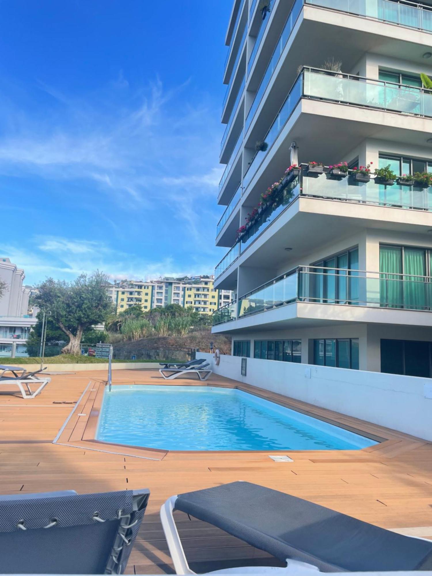 Charming Monumental Apartment ฟุงชาล ภายนอก รูปภาพ
