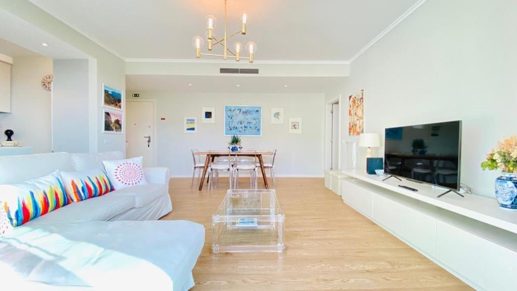 Charming Monumental Apartment ฟุงชาล ภายนอก รูปภาพ
