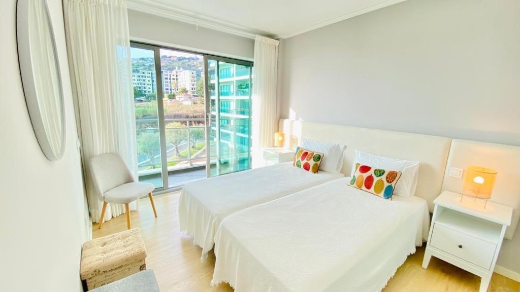 Charming Monumental Apartment ฟุงชาล ภายนอก รูปภาพ